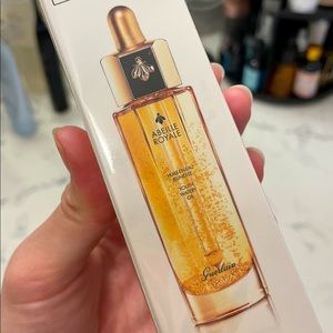 Anti-aging oil